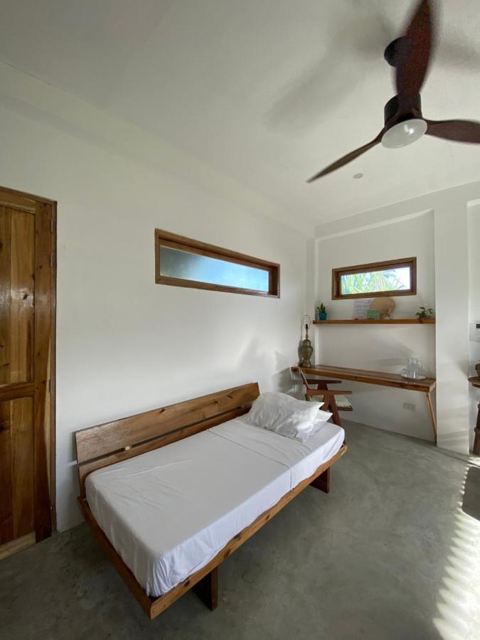Secret Spot Siargao Hotel Хенерал Луна Екстериор снимка