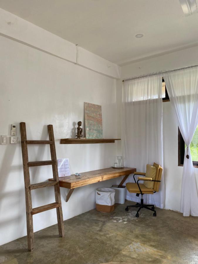 Secret Spot Siargao Hotel Хенерал Луна Екстериор снимка