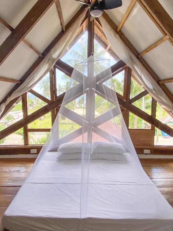 Secret Spot Siargao Hotel Хенерал Луна Екстериор снимка