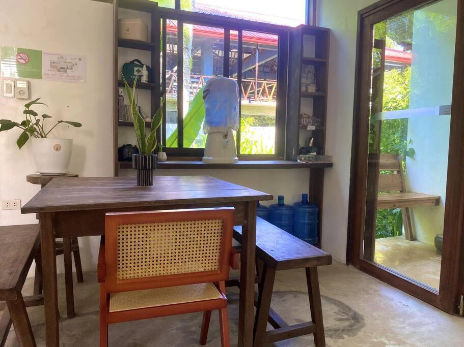 Secret Spot Siargao Hotel Хенерал Луна Екстериор снимка
